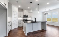 632 Primitivo Avenue, Tontitown, AR 72762