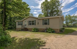 1618 Maple Shores Lane NE, Longville, MN 56655