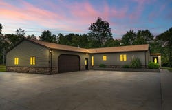 128 Mcginley Rd, Oakland Twp, PA 16025