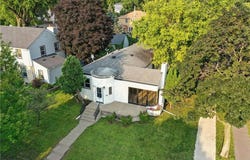 1300 Xerxes Avenue N, Minneapolis, MN 55411