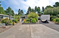 1601 RHODODENDRON DR, Florence, OR 97439