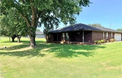 900 Gregory AVE, Pocola, OK 74902