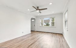 28 Newport Ave, Franklin Twp., NJ 08873-3210