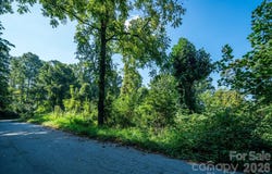 99999 Westhaven Drive, Asheville, NC 28804