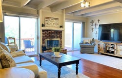 210 NE Bayview Drive, Lee's Summit, MO 64064