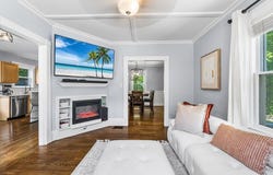 55 School St, Groveland, MA 01834