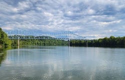 Robinhood Road, Washington, WV 26181
