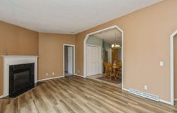 206 Buckeye Ln., Riverside, IA 52327