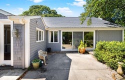 89 Swift Avenue, Osterville, MA 02655