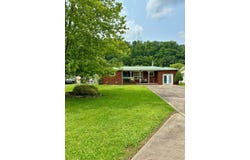 637 KY Rt. 1107, Van Lear, KY 41265