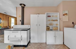 123 N Main St, Pecos, NM 87552