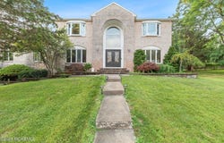 7 Quaker Hill Road, Jackson, NJ 08527