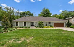10326 Lee Boulevard, Leawood, KS 66206