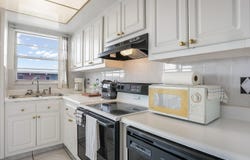 180 NE 12th Avenue, Hallandale Beach, FL 33009