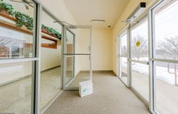 1000 Coventry Dr, Lopatcong Twp., NJ 08865-1980