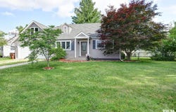 714 W ELM Street, Taylorville, IL 62568