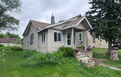 321 W 9th Ave, Webster, SD 57274