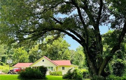 2582 White Sulphur Road, Gainesville, GA 30501