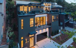 1675 Trestle Glen Rd, Oakland, CA 94610