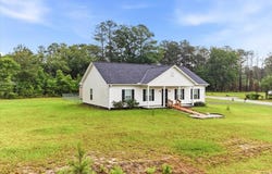 164 Miracle Drive, Eutawville, SC 29048