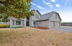 2200 17TH ST, North Bend, OR 97459
