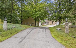 211 Augusta Road, Topsham, ME 04086