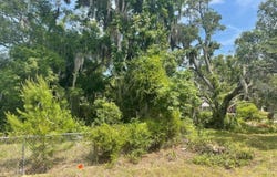 5180 PACIFIC AVENUE, WEEKI WACHEE, FL 34607