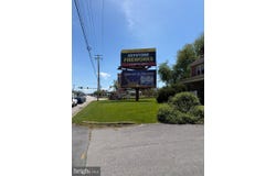 1310 LINCOLN WAY E, CHAMBERSBURG, PA 17202