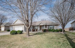 459 E Sawgrass Trl, Dakota Dunes, SD 57049