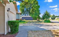 10293 North Cedar Ct, Hayden, ID 83835