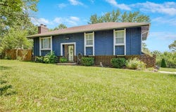 4252 SE Valleyview Lane, Holt, MO 64048