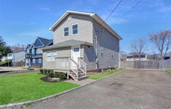 83 Fairview Avenue, Islip Terrace, NY 11752
