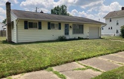 224 E Slingluff Avenue, Dover, OH 44622
