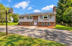 411 Linderman Avenue, Kingston, NY 12401
