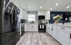 1109 S 86th St, West Allis, WI 53214