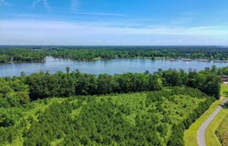 10 Peninsula Shores Way, Hertford, NC 27944