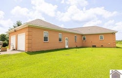 2616 ST RT 440, Mayfield, KY 42066