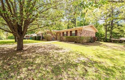 1222 Crestwood Dr., El Dorado, AR 71730