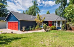 6894 C ST, Springfield, OR 97478