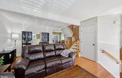 4 W CHRISTINA PLACE, NEWARK, DE 19702