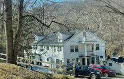 58 Lonesome Cedar Lane, Hurricane, WV 25526