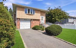 29 Suffolk Road, Massapequa, NY 11758
