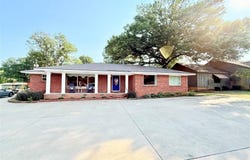 2802  W Main  ST, Russellville, AR 72801