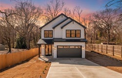 274 WHITE Street, Hoschton, GA 30548