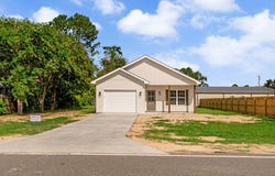 260 CENTRAL ST, Baxley, GA 31513