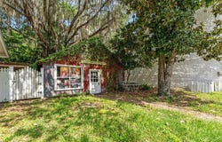 208 NE 1ST STREET, MICANOPY, FL 32667