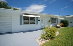 114 SW 8th Place, Boynton Beach, FL 33426