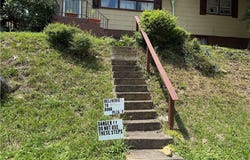 355 W Third Avenue, Madison, WV 25130
