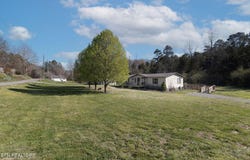 5197 Malone Rd, Loudon, TN 37774