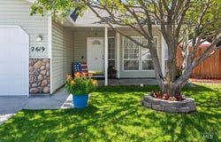 2619 E Spicewood Ave, Nampa, ID 83687